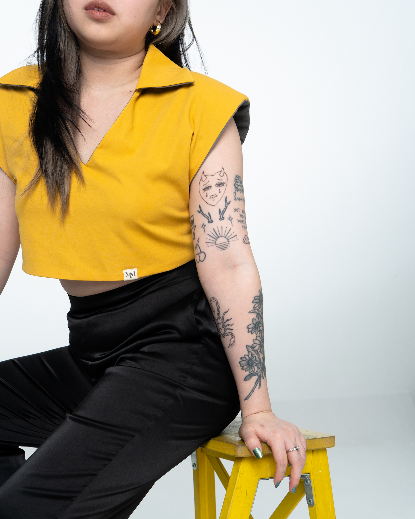 Oakland Cap Sleeved V Crop Top